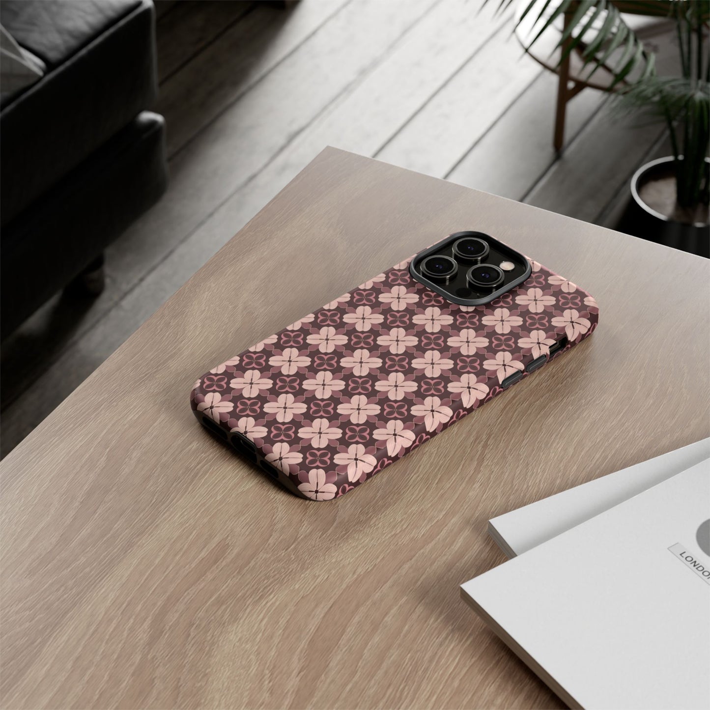 iphone case Burgundy Clover Elegance